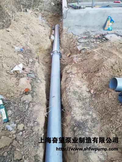 排污泵出水管路鋪設(shè)完成