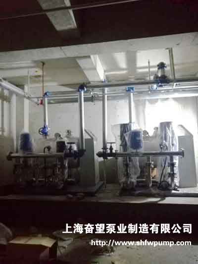 泵房?jī)?nèi)兩套無(wú)負(fù)壓變頻給水設(shè)備大致情況