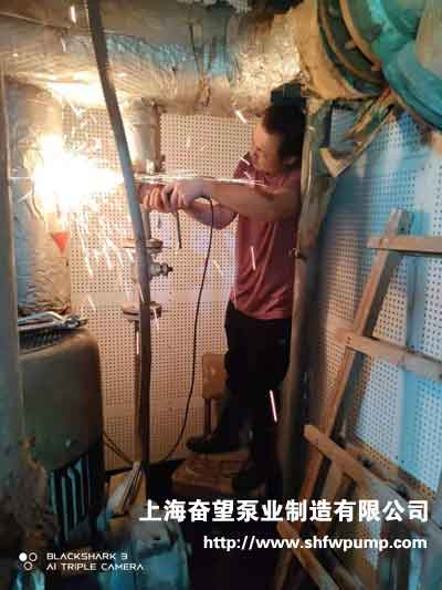 緯五路維修管道泵電機(jī)、更換閥門